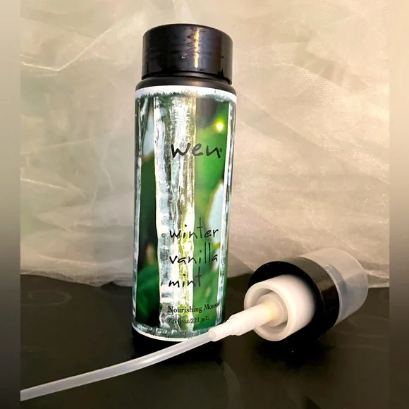 SOLD -WEN New/Never opened 7.5oz Moisturizing mouse. Pump incl. 3 sep fragrances - Picture 4 of 6